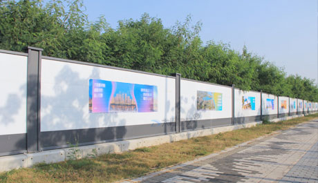 大通建材鋼圍擋、pvc圍擋符合深圳市政府統(tǒng)一標準的圍擋，美觀環(huán)保、安全穩(wěn)固。